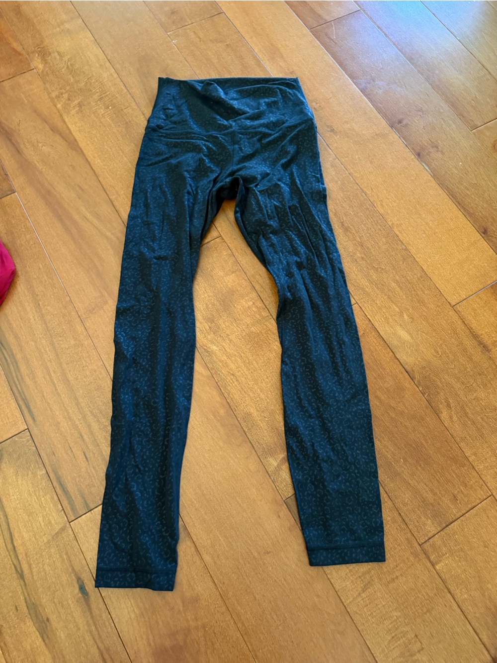 lululemon athletica Black Subtle leopard print Pattern Leggings sz 4